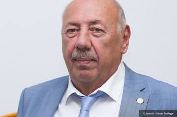 АЛЕКСАНДР АНКВАБ ПОЗДРАВИЛ ЗУРАБА МИКВАБИЯ С 70-ЛЕТИЕМ